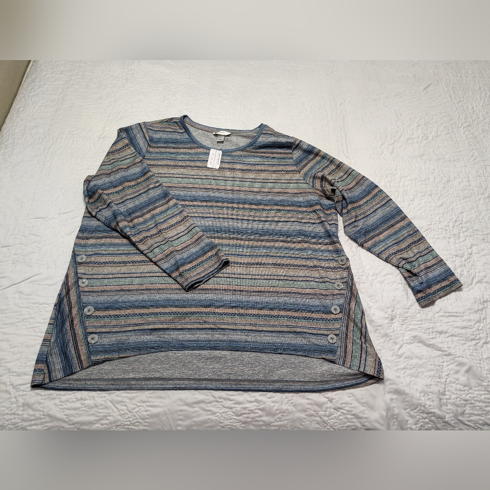 NWT CJ Banks top